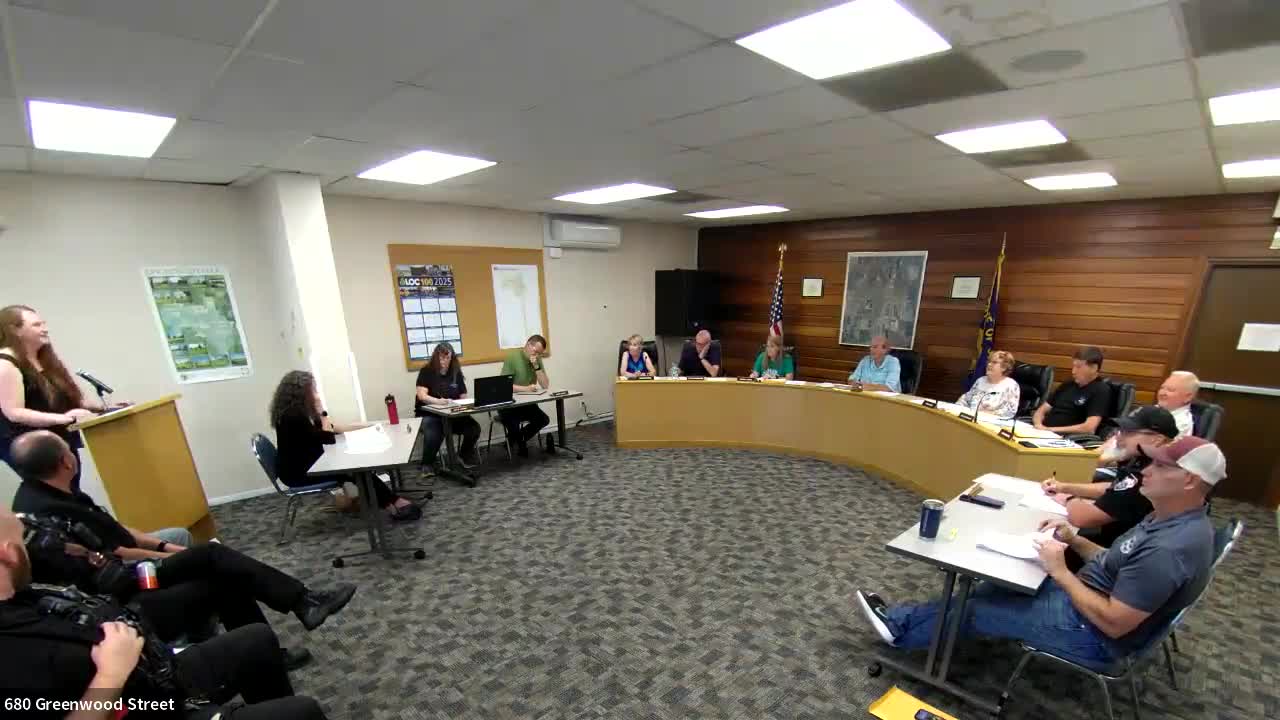 Junction City council and staff weigh canceling swim lessons after pool repair delays and spotty communication