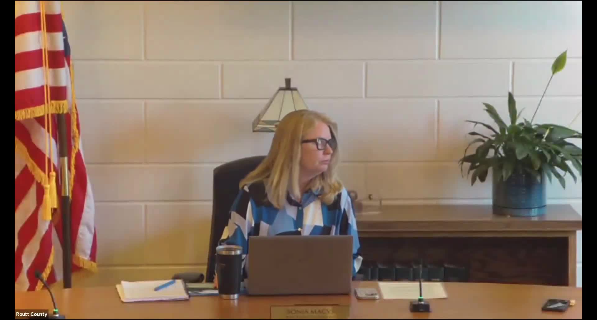 Commissioners discuss short-term dispatch support and a two-year phasing idea to ease fire districts' costs