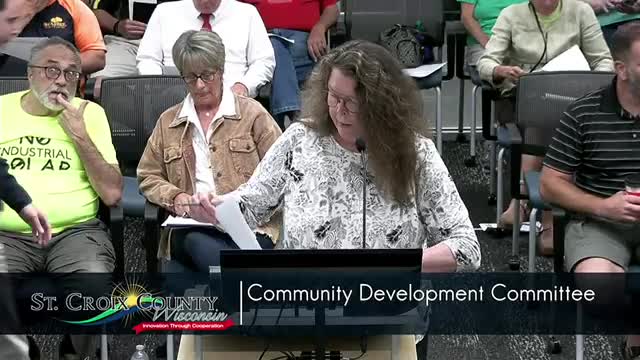 Hudson Committee Debates New Renewable Energy Ordinance and Land Spreading Agreements