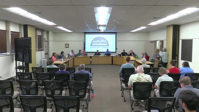 Albany board reviews governor's executive order on student personal devices; policy due Oct. 31