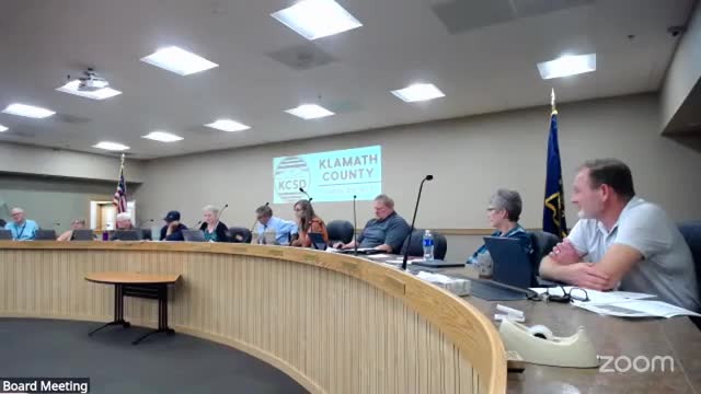 School Board Approves Grant Awards and Policy Updates in Oregon Meeting