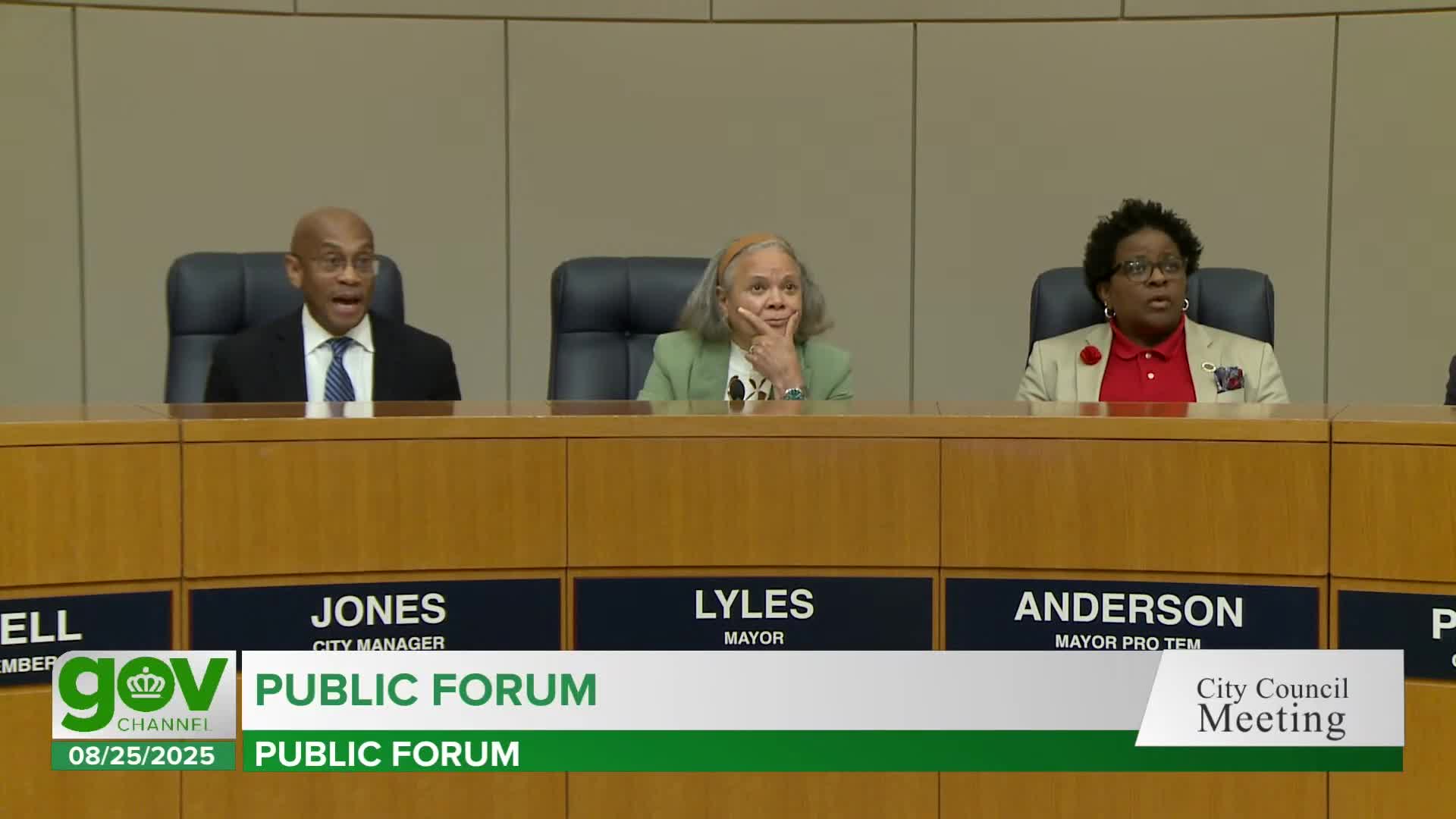 Charlotte Council Considers Landscaping Ordinance Amendments for Naturalistic Gardens