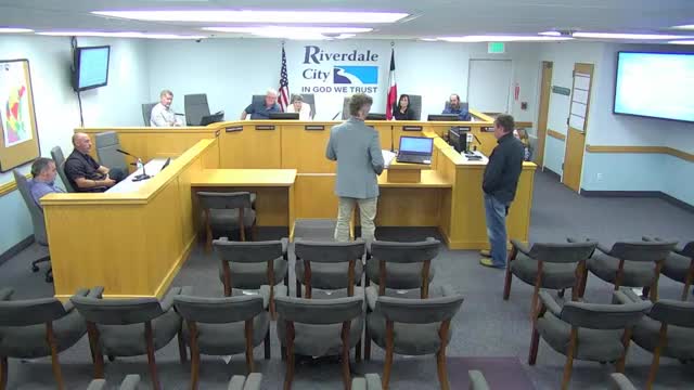 Planning Group Evaluates Woodland Hills Design Standards Amid Legal Dispute