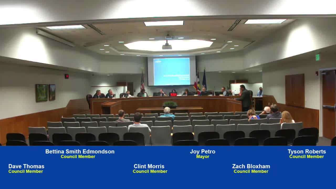 Council tables proposed ordinance requiring front doors to face street after mixed public feedback