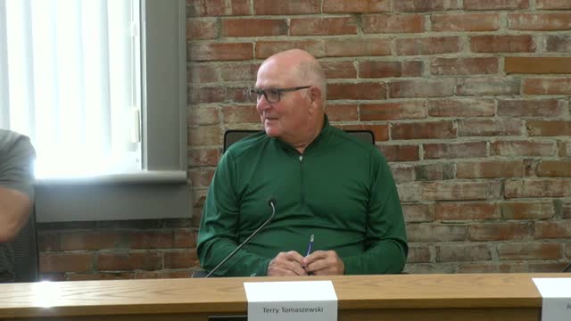 Zoning Board Reviews 1 Acre Lot Proposal During Deliberative Session