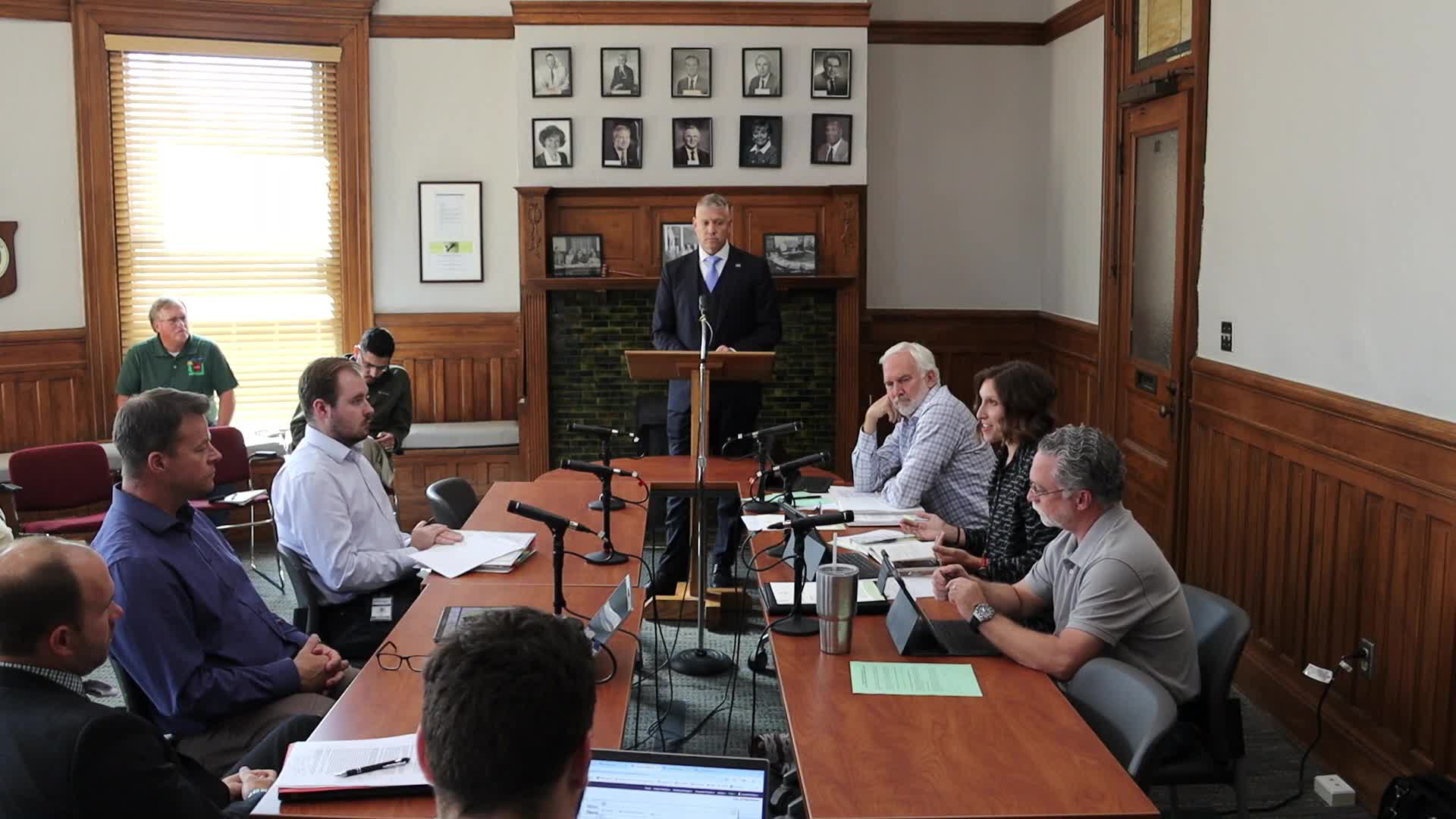 Winchester Council seeks balance in zoning regulations to support local businesses