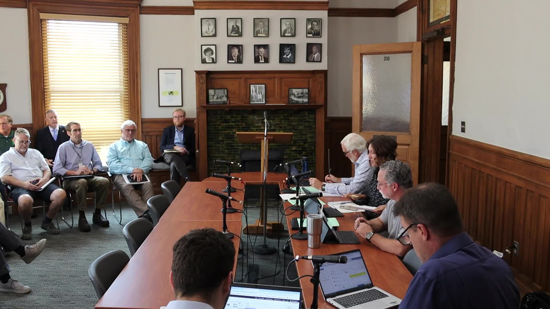 Winchester Committee Debates Cider Hill Rezoning Proposals Amid Local Business Concerns