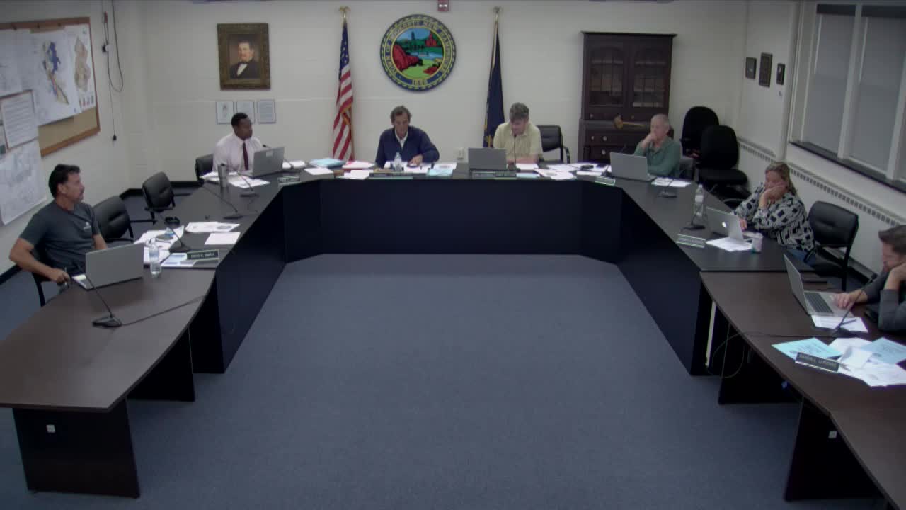 Hooksett Residents Discuss Trash Services Amid $900K Budget Deficit Concerns