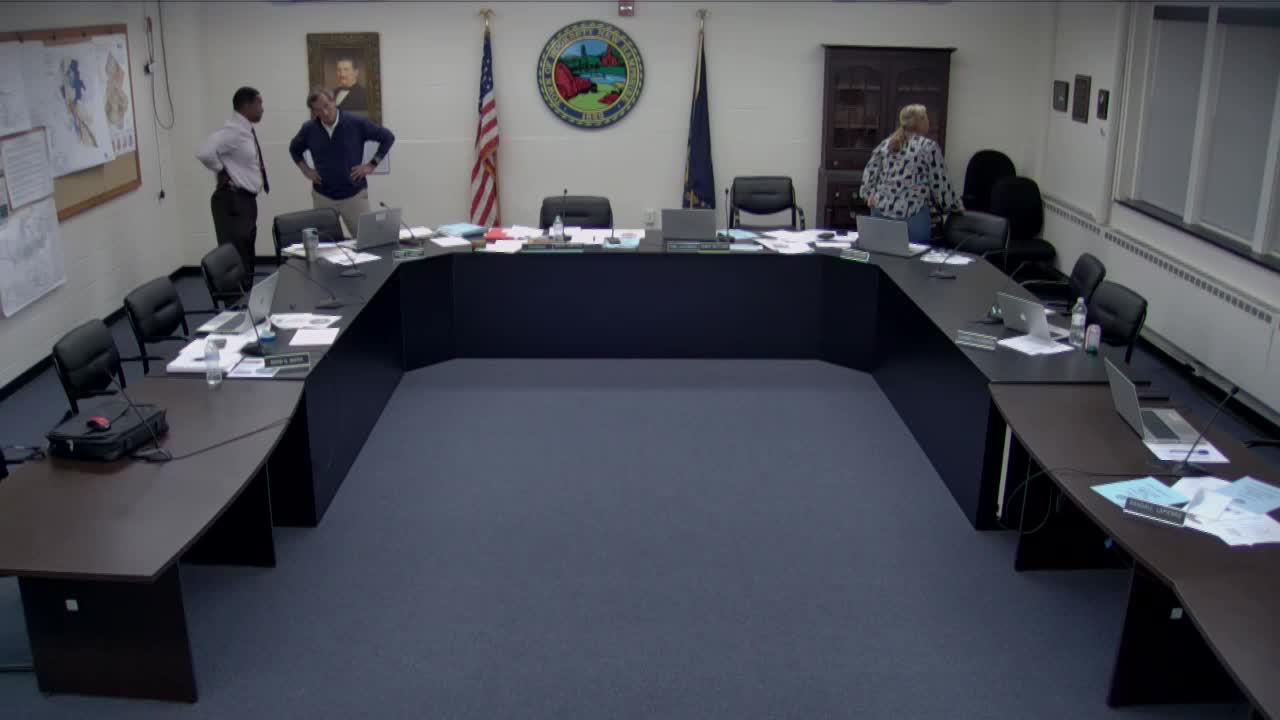 Town Council Schedules Public Hearings to Discuss Auction of Two Properties