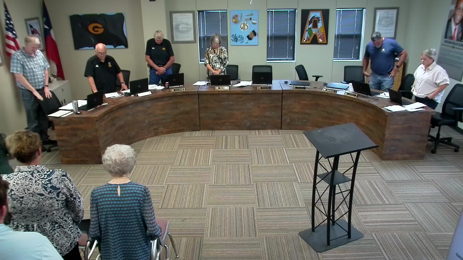 Gainesville Honors Lyra Lamb as Hornet Legend for Teaching Excellence