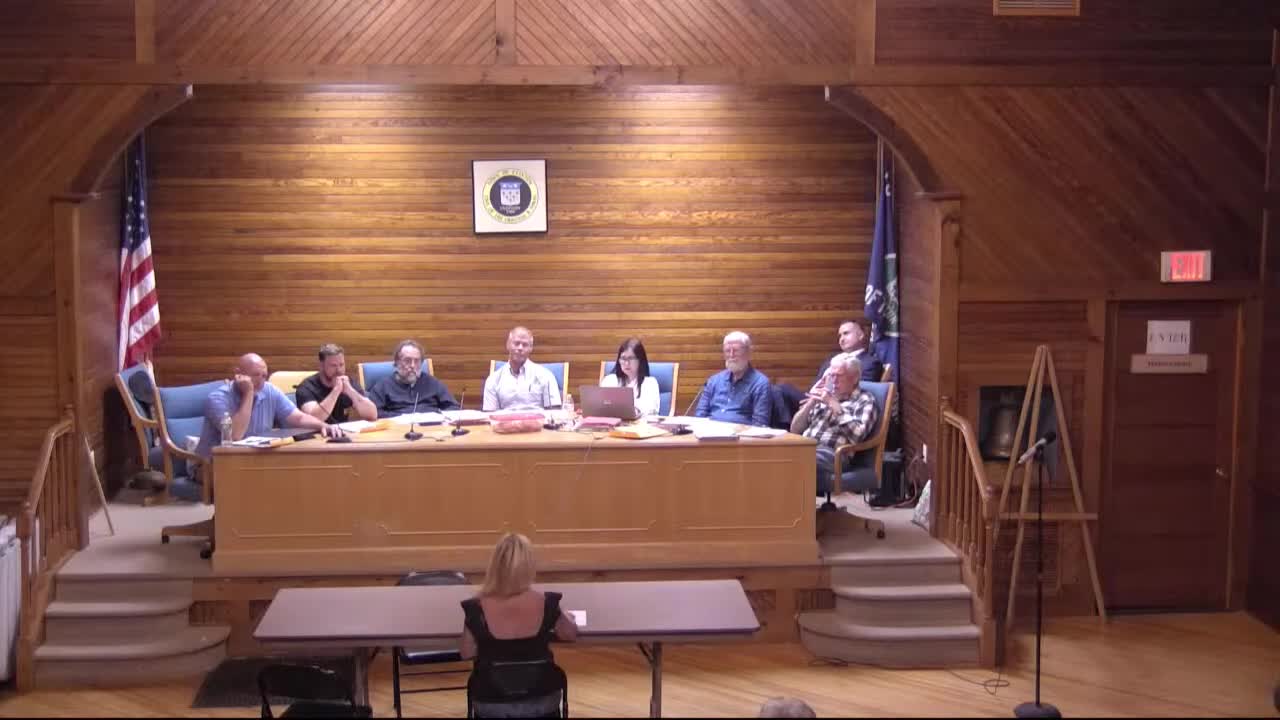 Tom Troutt advocates for 6 Senses Project at Clinton community meeting