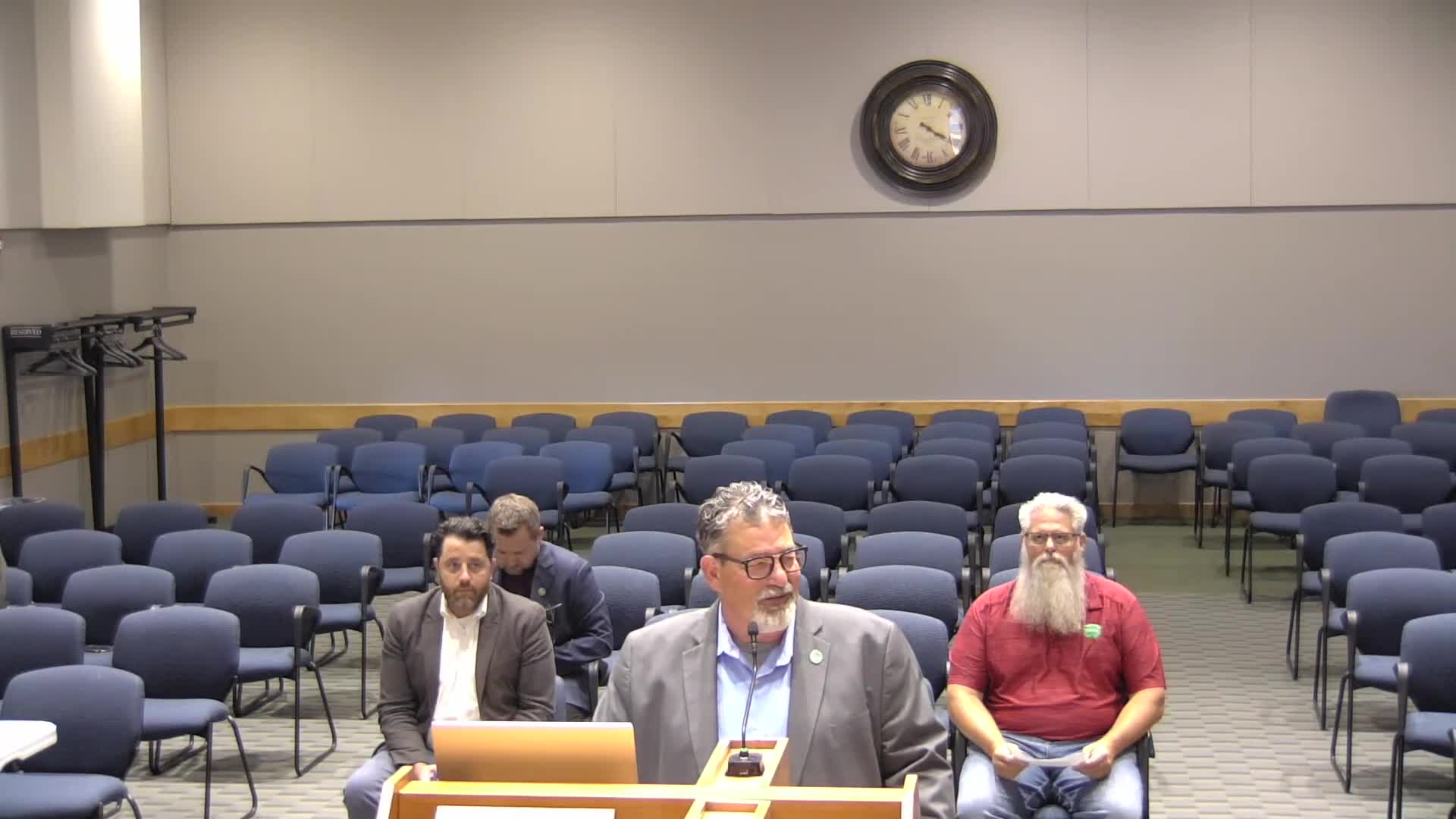 Bellevue Agency Approves Boundary Change and Equipment Purchases for Water Park Development