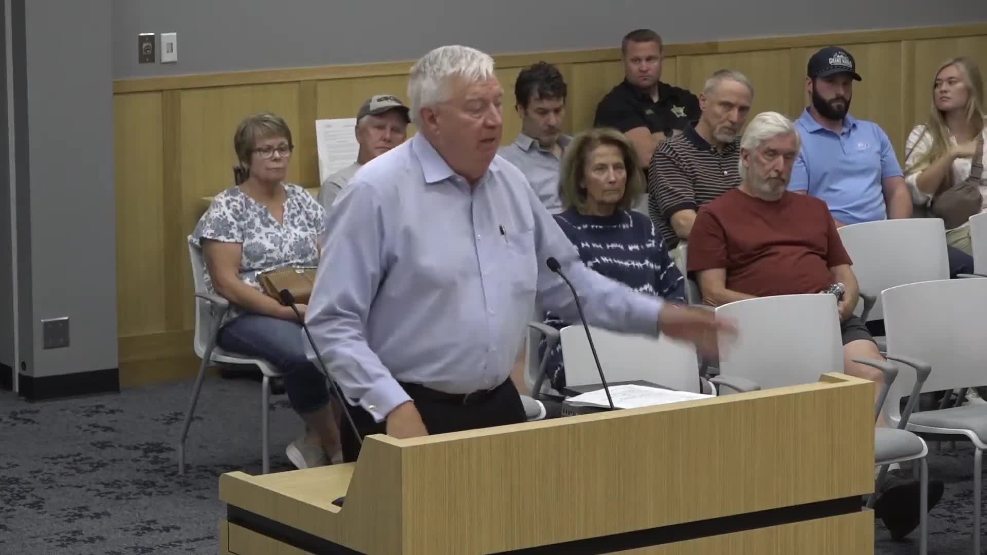 Lake Elmo Residents Suggest Noise Barriers for Improved Pickleball Court Experience