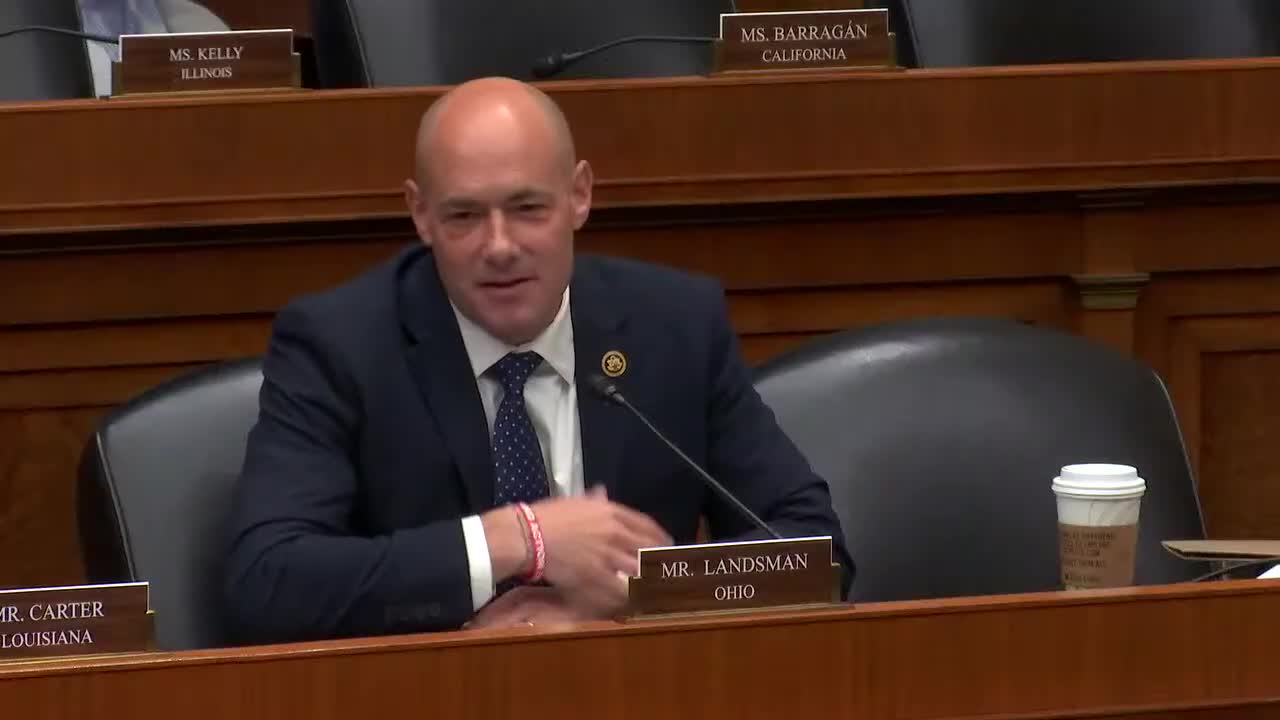 Congressional Committee Raises Concerns Over Medicare's AI Preauthorization Program