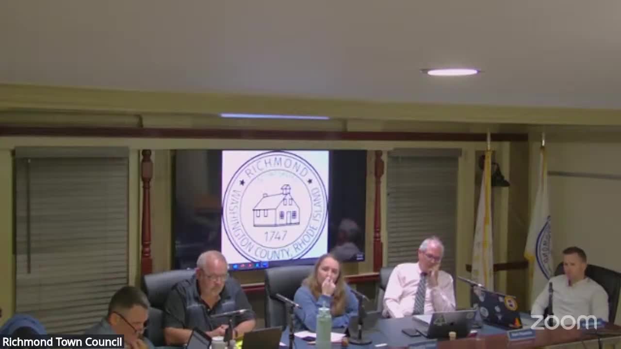 Richmond Town Council Approves Public Photo Campaign for Website Updates