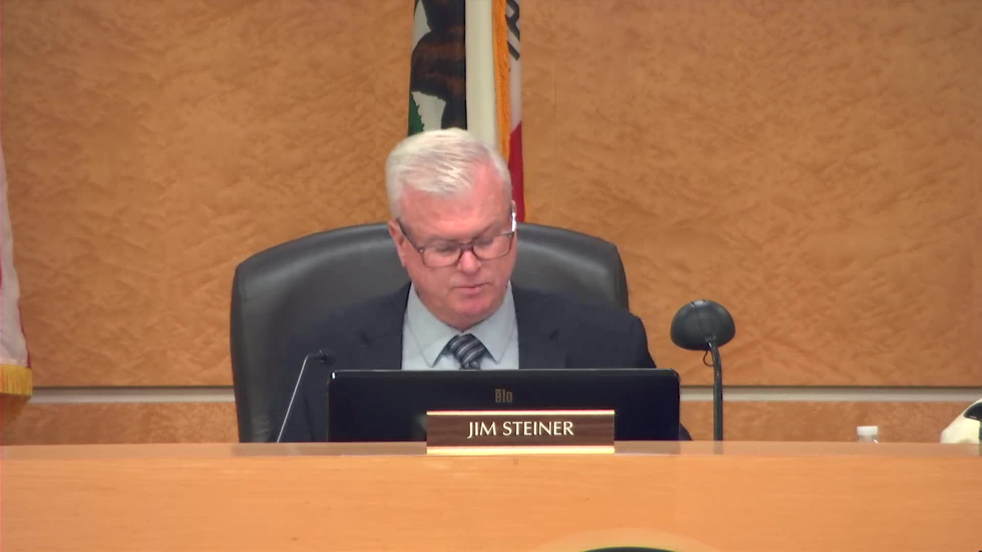 Corona City Council Approves Zoning Amendments for Feather Flags and Eminent Domain Changes