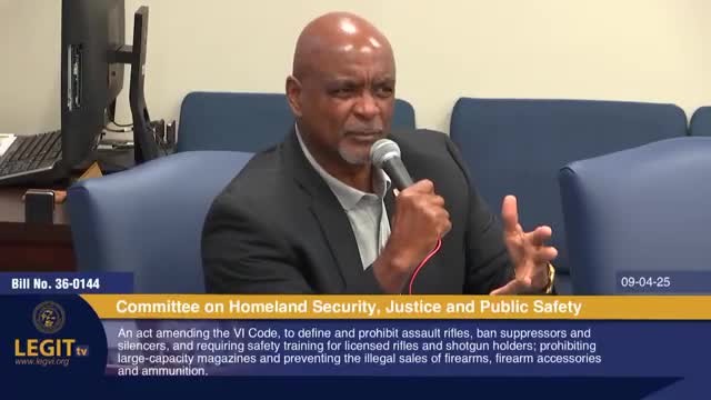 Committee Discusses Legal Classification of Pistols and Assault Rifles