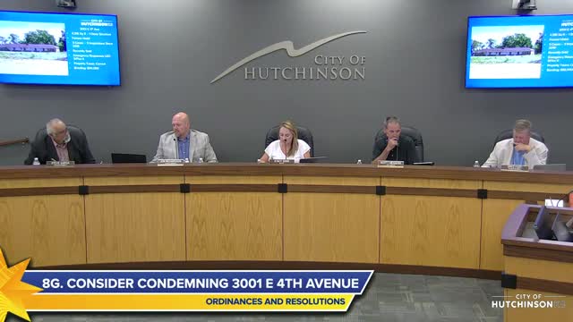 City rejects one Memorial Hall proposal as unresponsive; staff recommends searching for professional manager/promoter