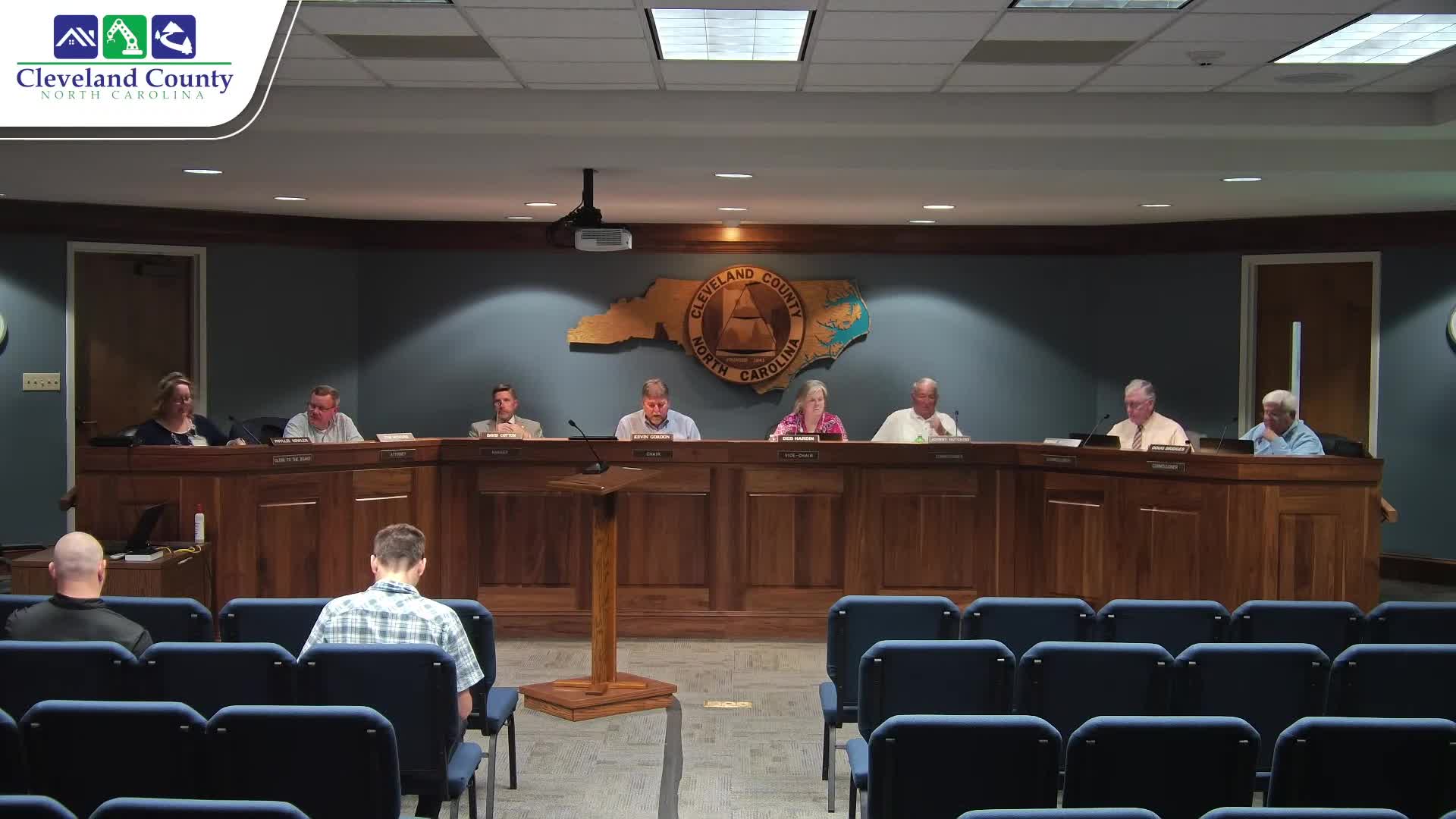 County Commission Meeting Features Invocation and Veteran Recognition