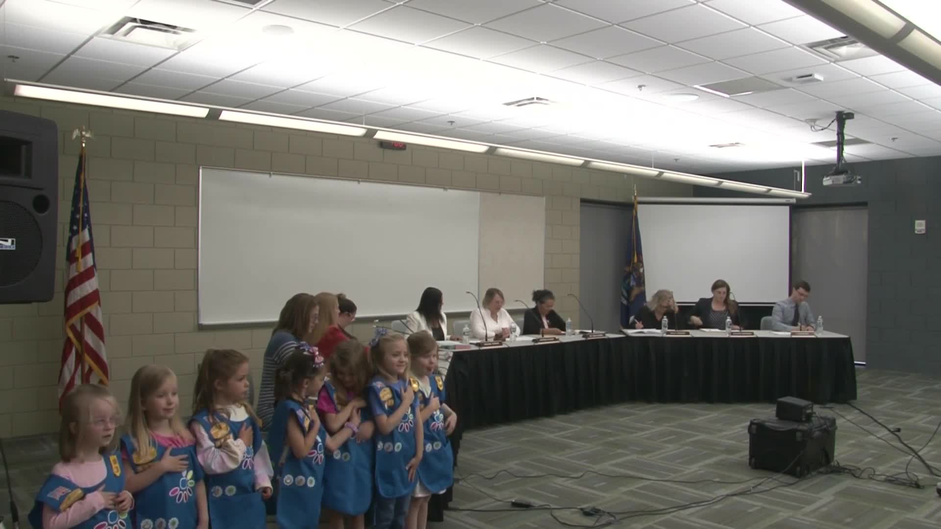 Daisy Troop 8879 Leads Pledge of Allegiance at School Meeting