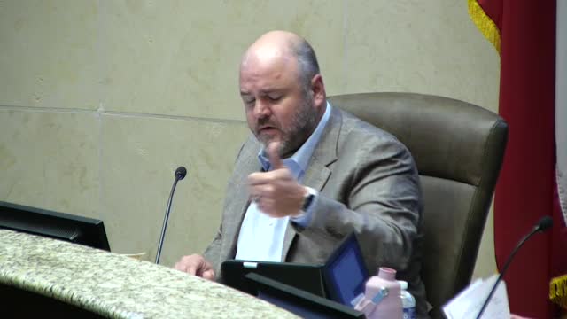 City Reviews Buc ee's Traffic Study Amid Concerns Over Signage and Timelines