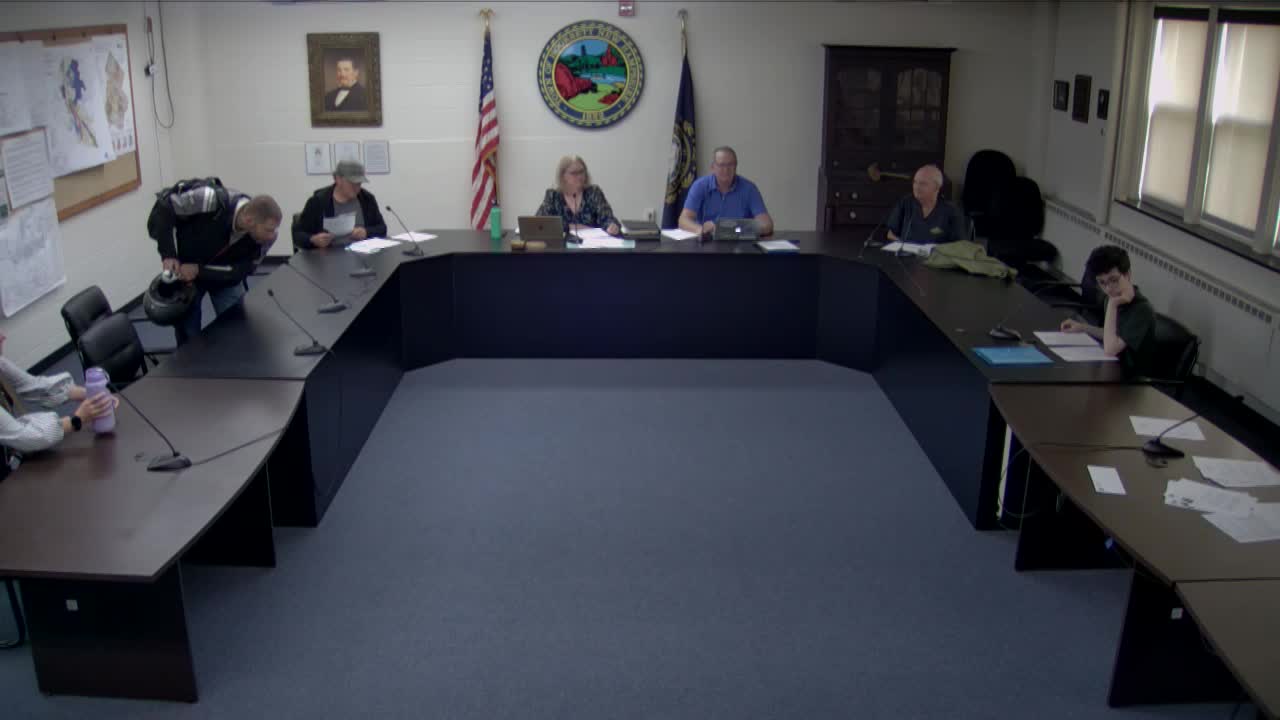 Citizens Urge Hooksett Council to Preserve Conservation Land Amid Development Concerns