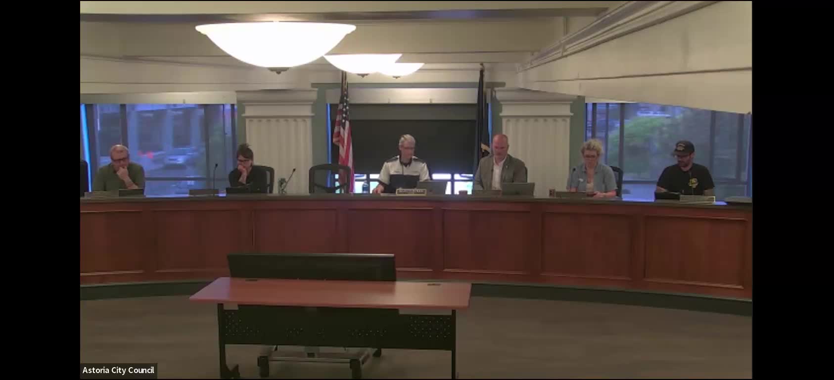 Astoria Council OKs new forest stewardship contract, approves carbon-project planning