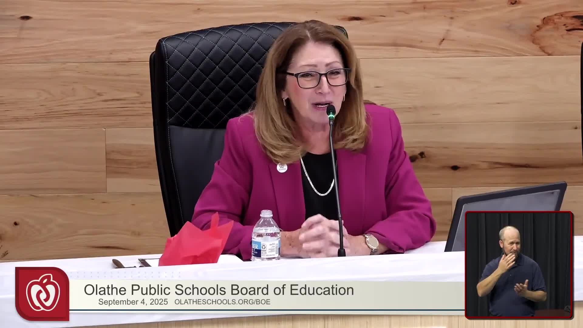 School Board Celebrates Volunteer Contributions and Academic Awards at September Meeting