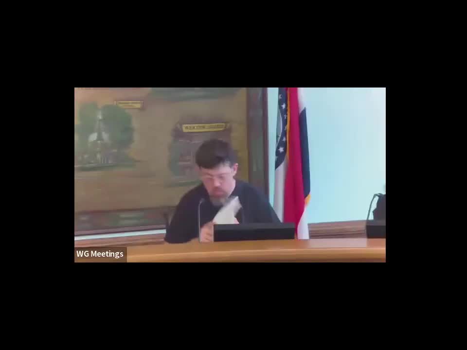 Architectural panel recommends venting and trim adjustments for 101 Mason Avenue addition