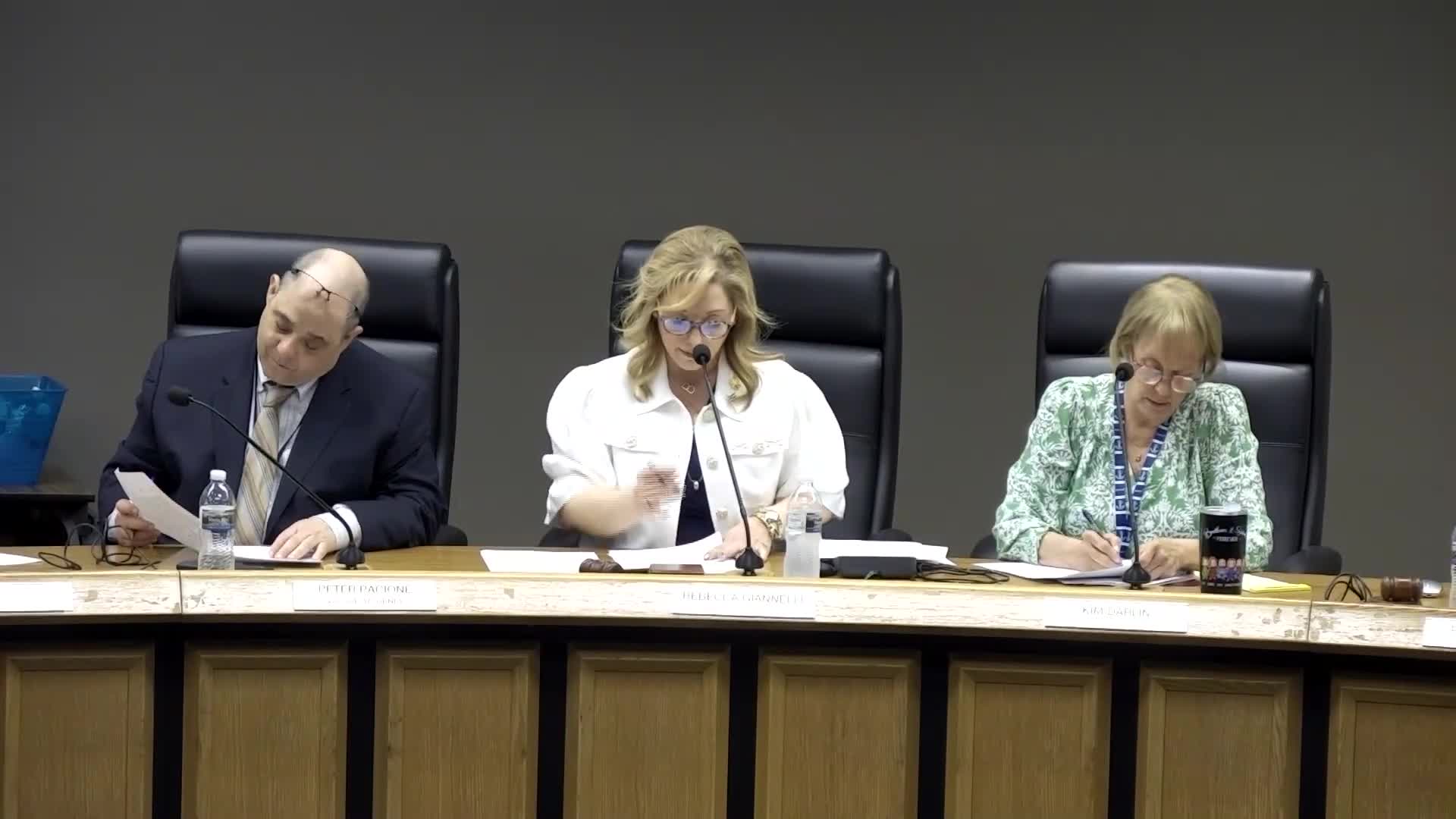 Glendale Heights board names village administrator, police chief and finance director; reappoints village counsel and engineer