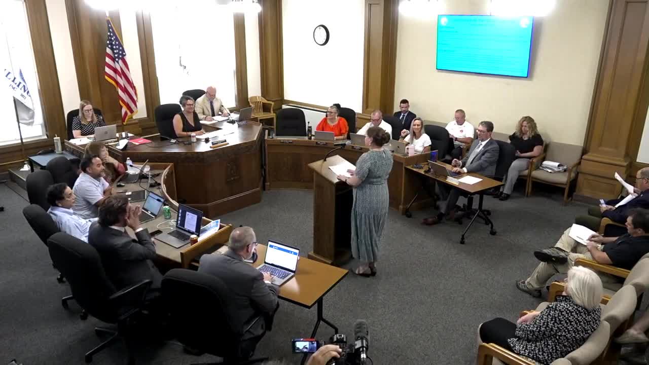 Mercado on Fifth attendance dips 37%; organizers ask council not to close 12th Street for Mexican Independence event