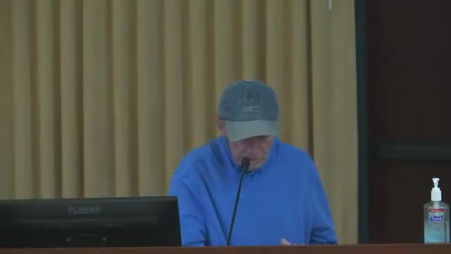 Resident Donald Stout highlights lack of day shelters in Johnson County