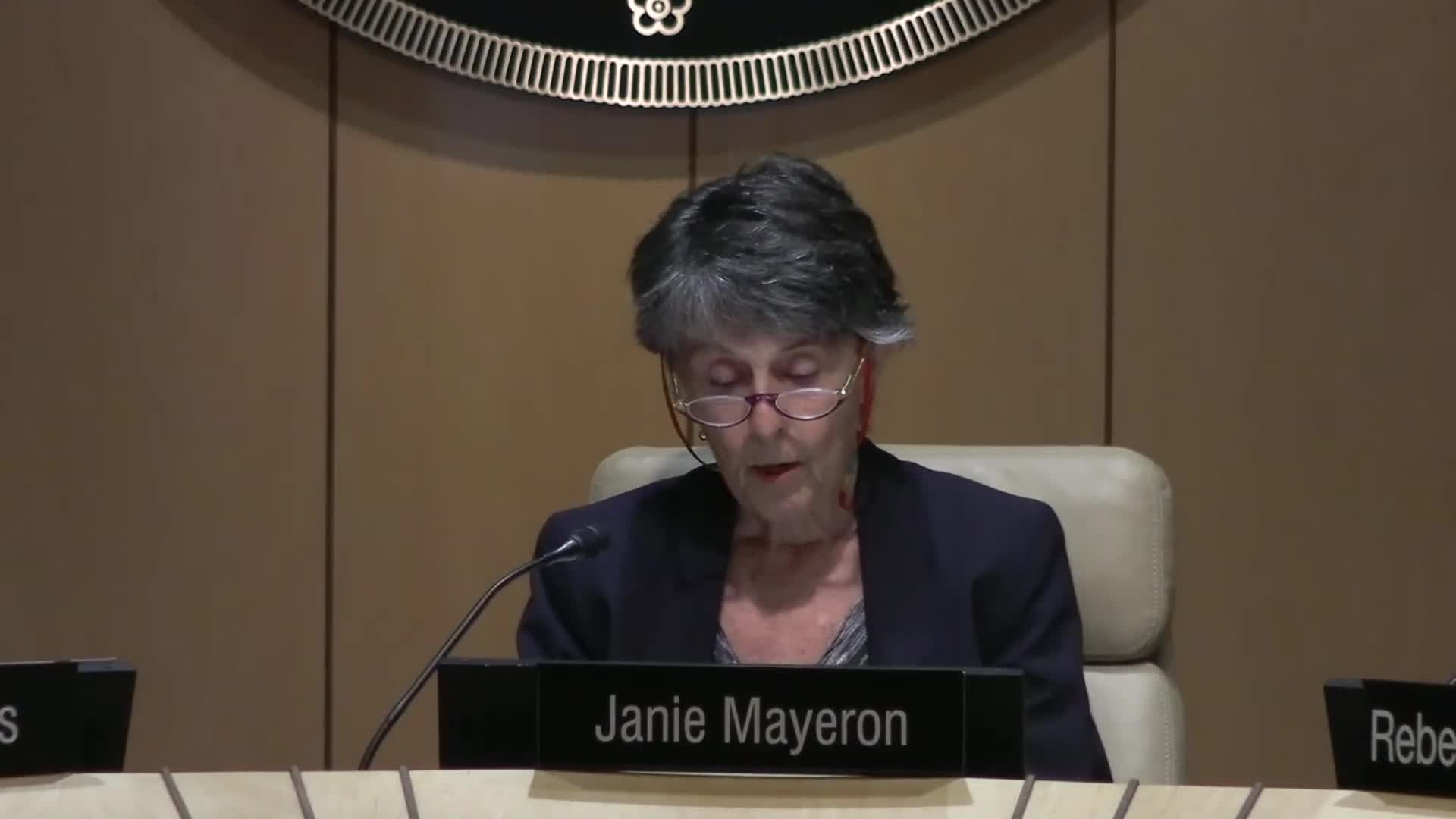 University of Minnesota Board Reviews Code of Conduct Amid Leadership Challenges