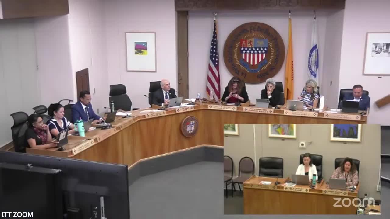 Mayor Alan Weber introduces legislation to raise Santa Fe's minimum wage