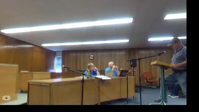 Road superintendent proposes renting mini‑excavator, retooling equipment sinking fund for future purchases