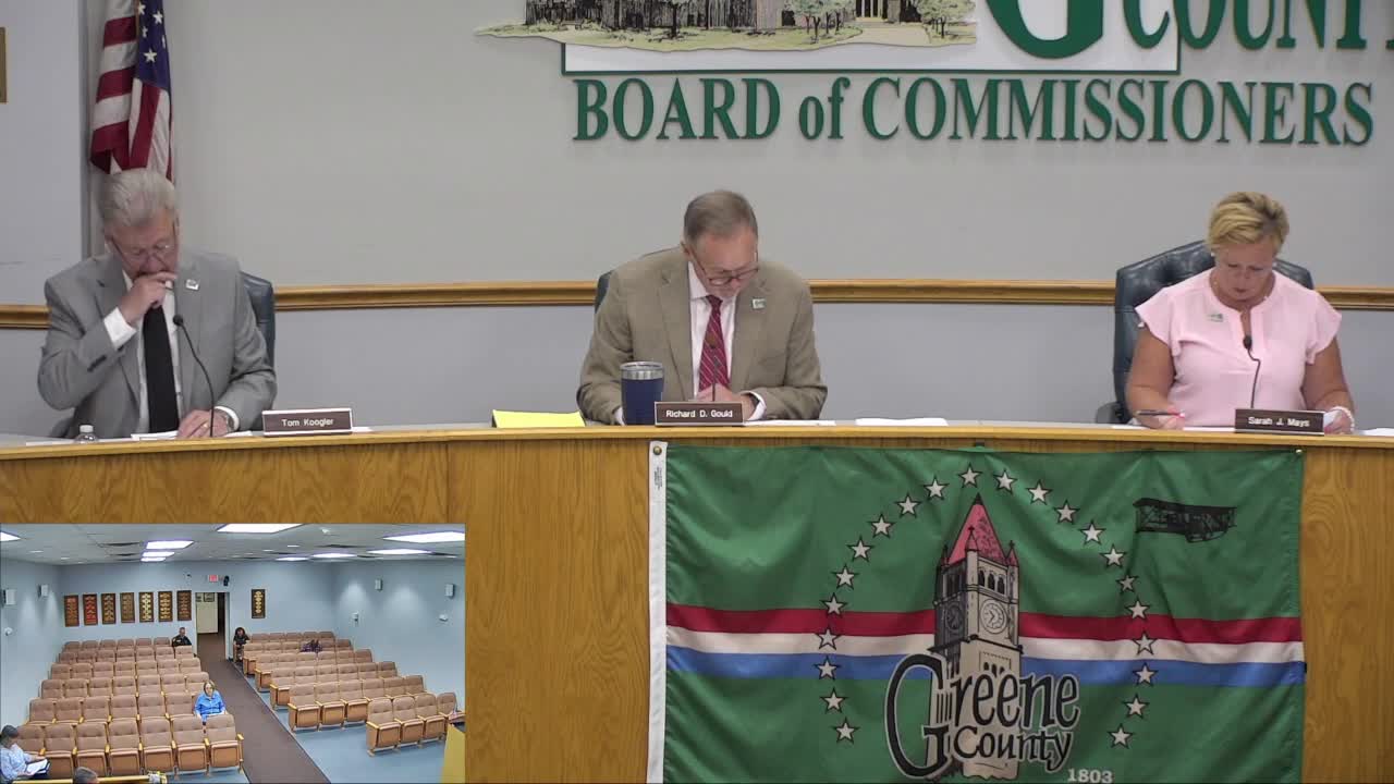 County renews 2025–26 employee benefits with UnitedHealthcare; adds Rx price-shopping and specialty programs