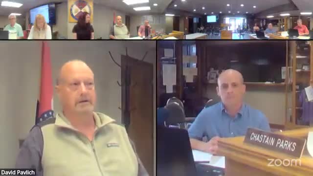 Local Council Debates Chicken Ordinance for R1B Residential Lots