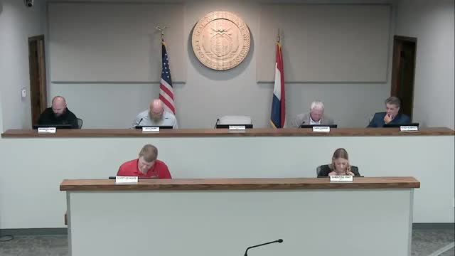 Consultants present citywide traffic study; recommend targeted intersection fixes and pedestrian improvements