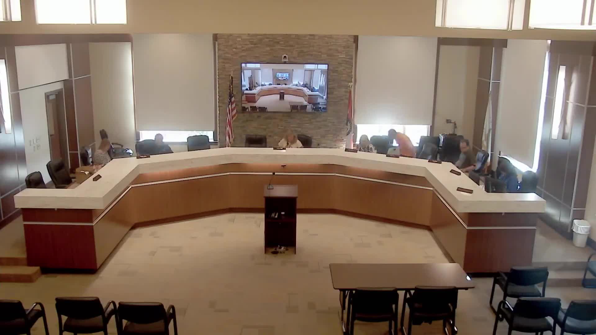 Board of Aldermen votes 5-0 to enter closed session over personnel matters