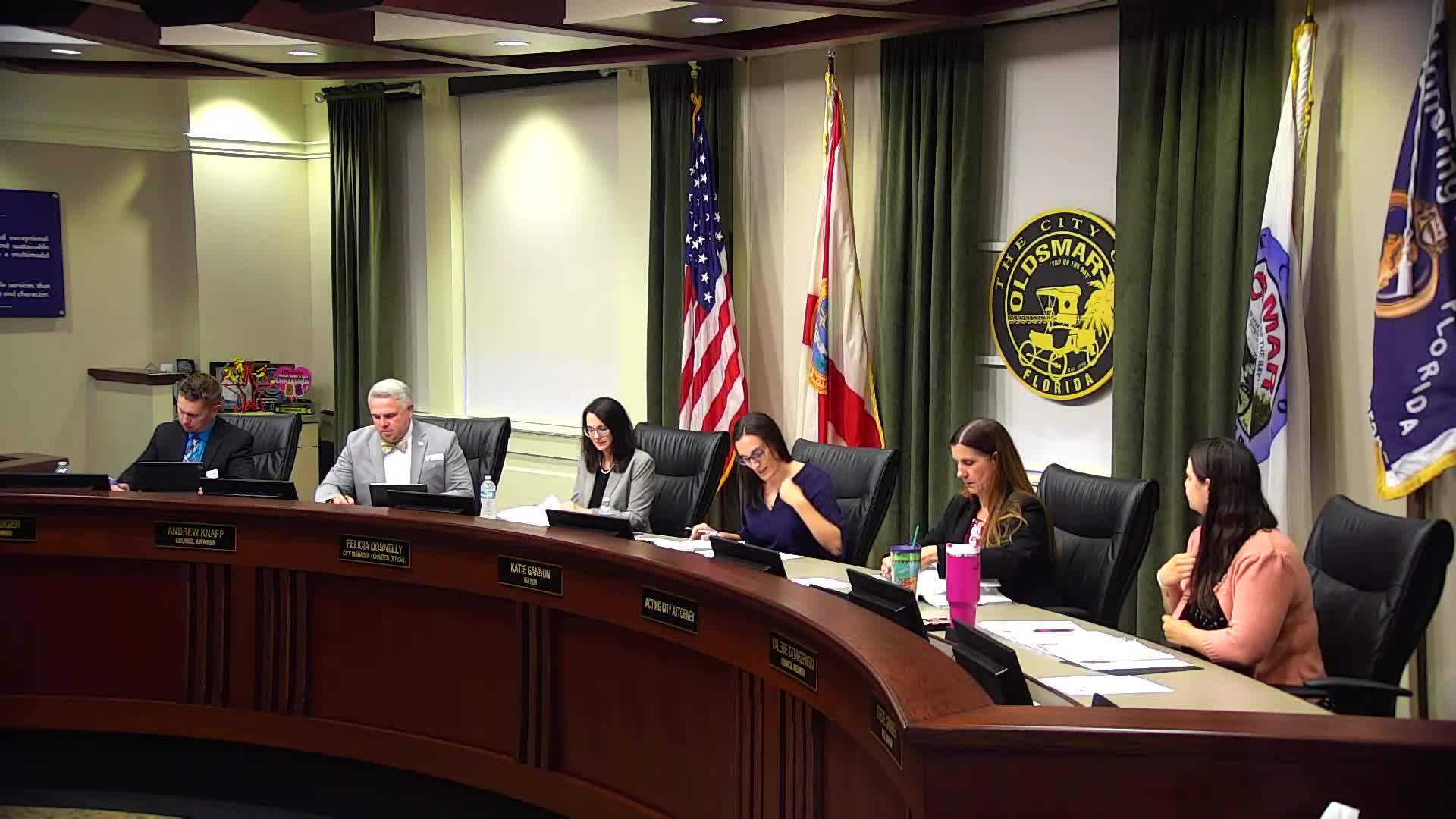 Oldsmar council approves first reading of ordinance restricting access to city‑owned property