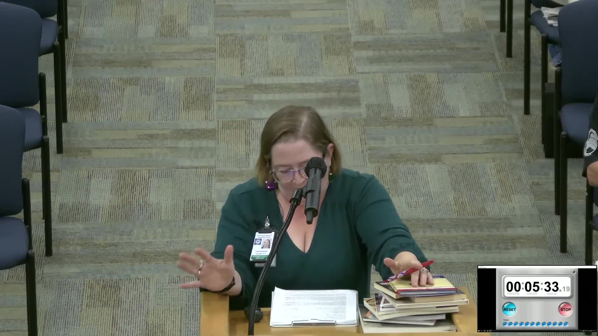 Escambia County Teacher Criticizes New Policy Limiting Classroom Library Access