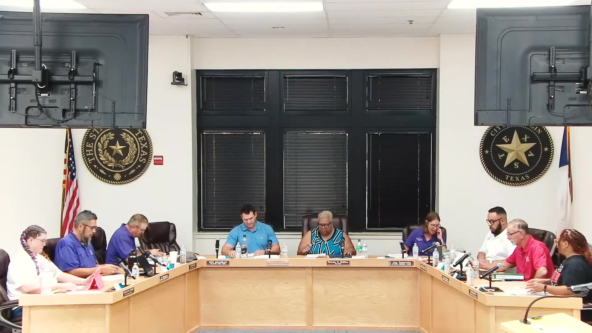 Elgin City Council Hosts Public Hearings on Short-Term Rentals and Tax Rate Increase