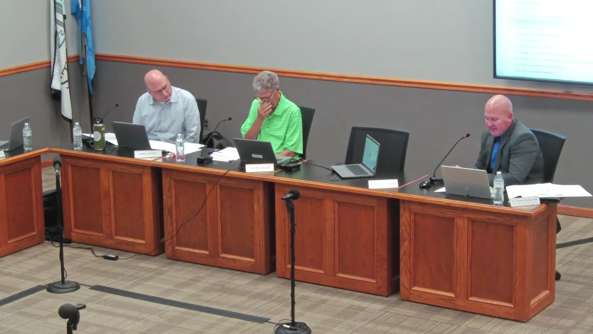 School Board Discusses Budget Plans and Staff Restructuring Options