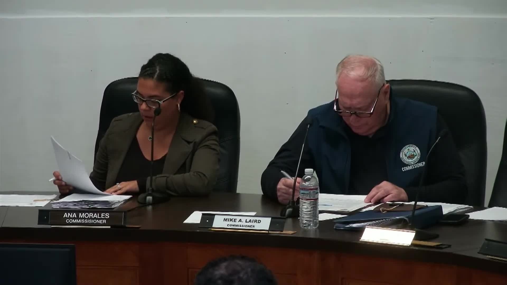 Board approves A & E Supermarket common victualler license pending fire inspection