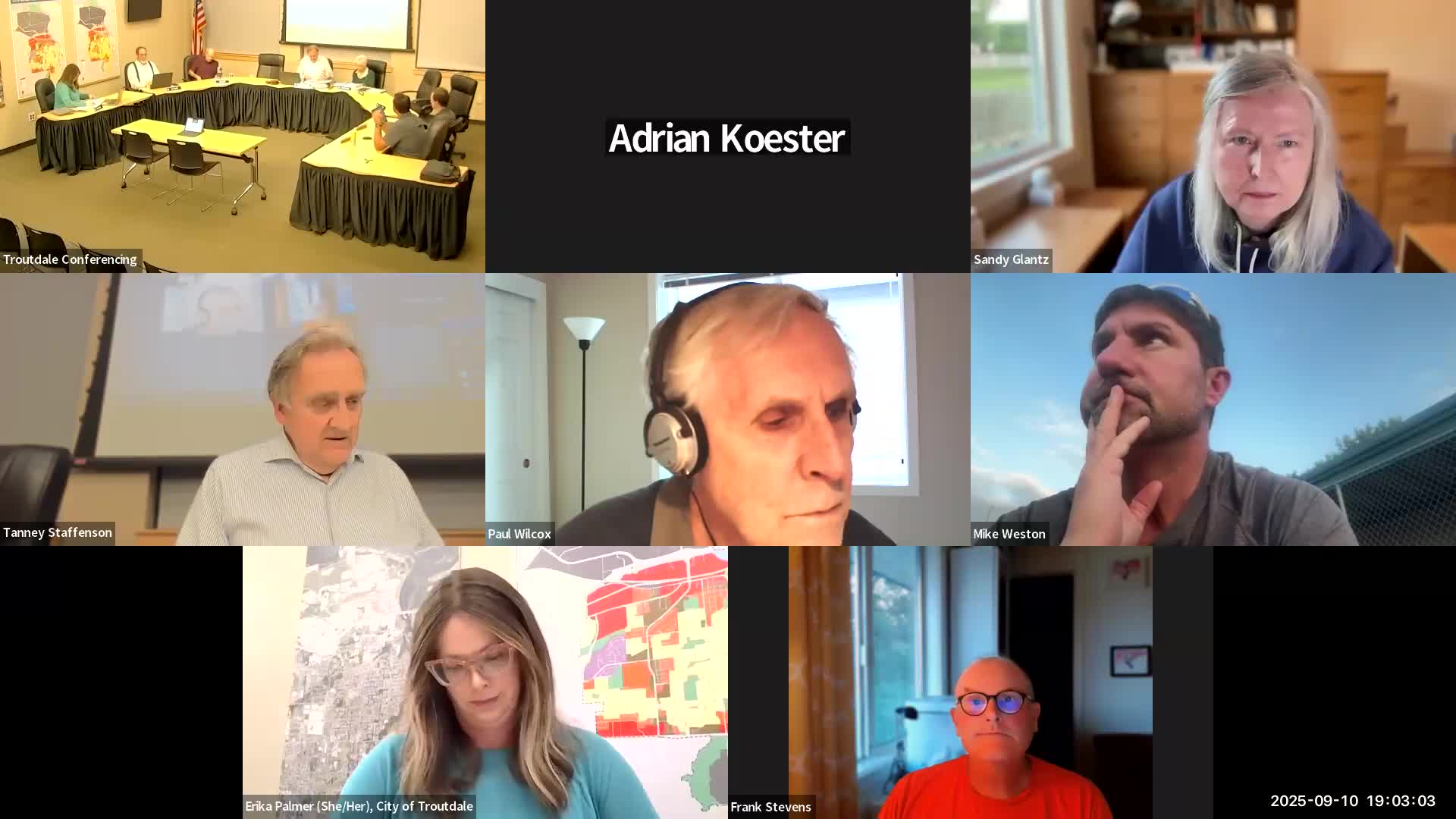 Commissioners debate wording of minutes over Home Forward development-agreement description