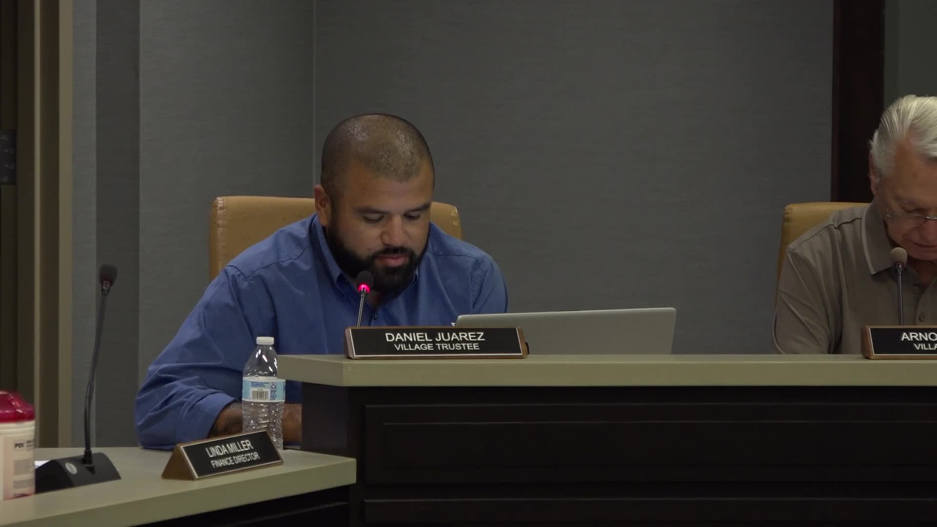 Board approves Dunkin’ and car-wash PUD with conditions: no gaming and Dunkin’ construction tied to car-wash occupancy