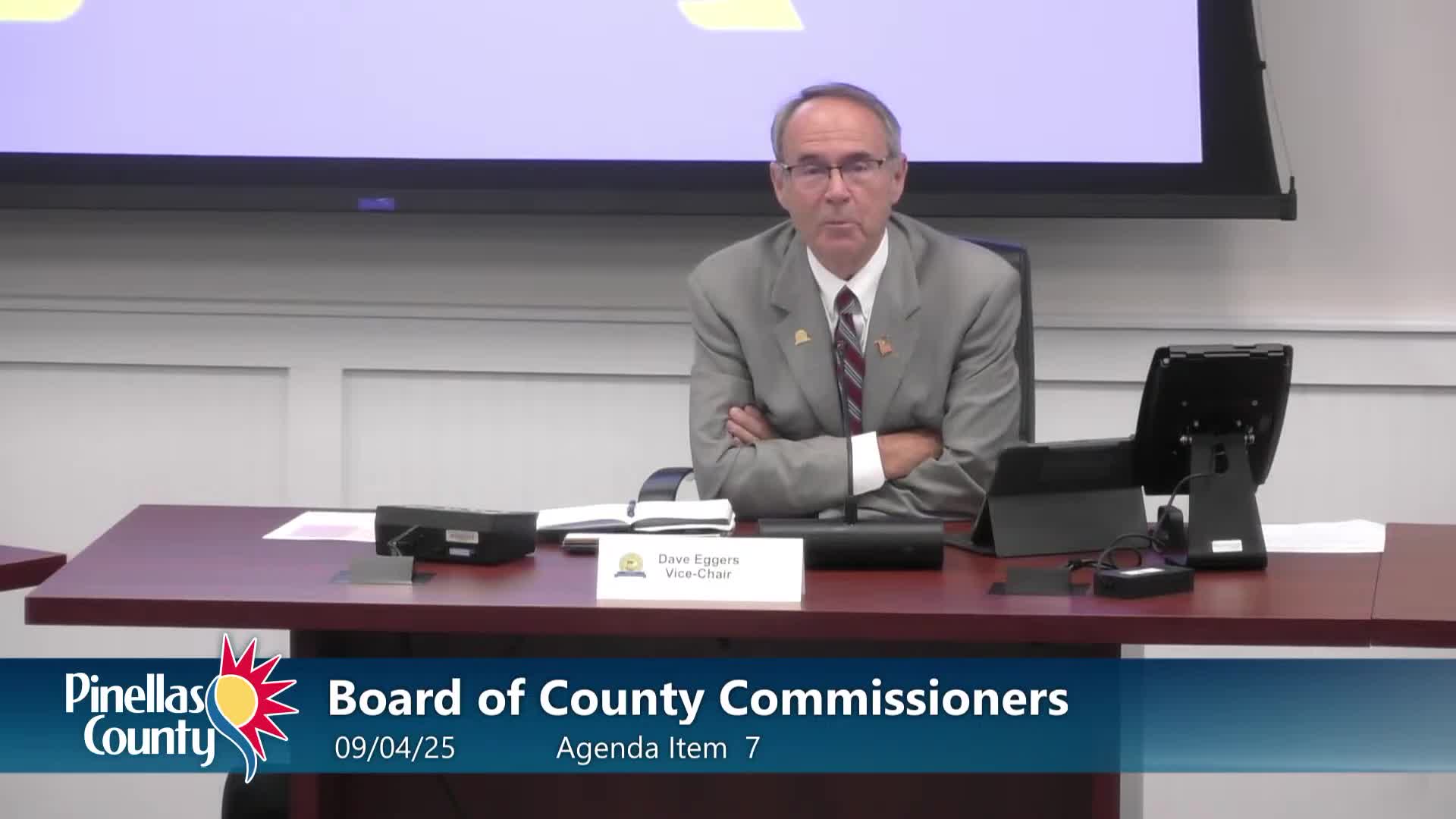 Pinellas commissioners approve new consolidated advertising contract, Envision top‑ranked by review panel