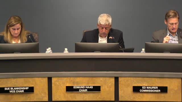 Commission approves Pecan Creek shopping center plan after drainage, easement questions; neighbors voice privacy and vermin concerns