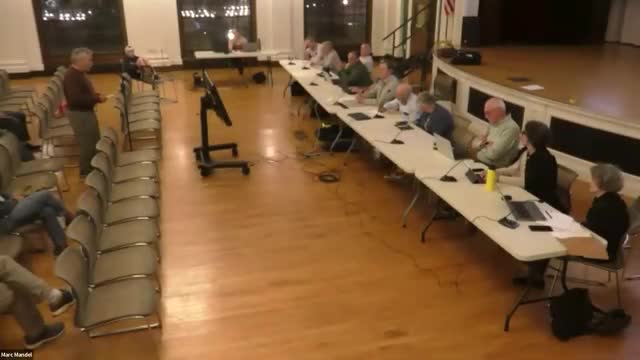 Town Committee Addresses Housing Regulations and Community Concerns on Lot Sizes
