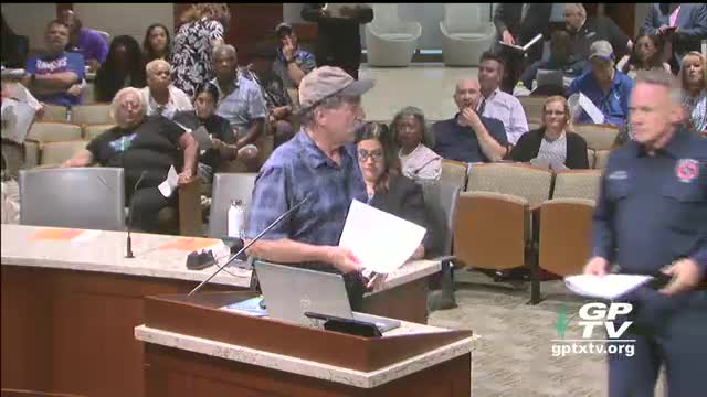 Grand Prairie Officials Discuss Fire and Ambulance Services in Ellis County